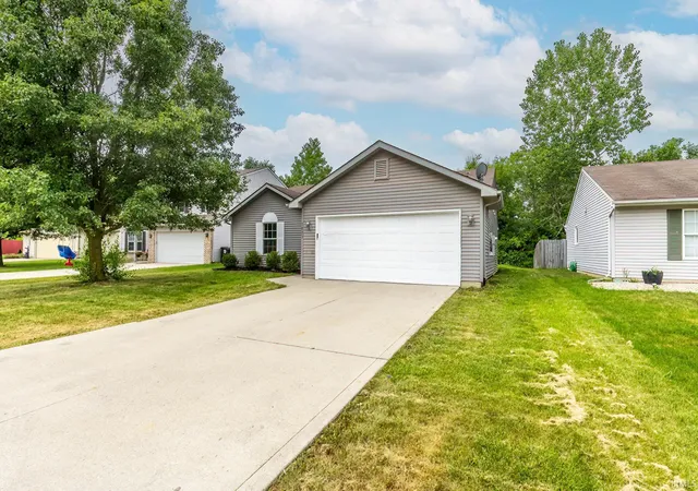 Photo 2 of Manufactured home for sale at 7823 Rocky Glen Pl, Fort Wayne, IN 46825 | MLS# 202629190 | Listing updated on 2026-09-05