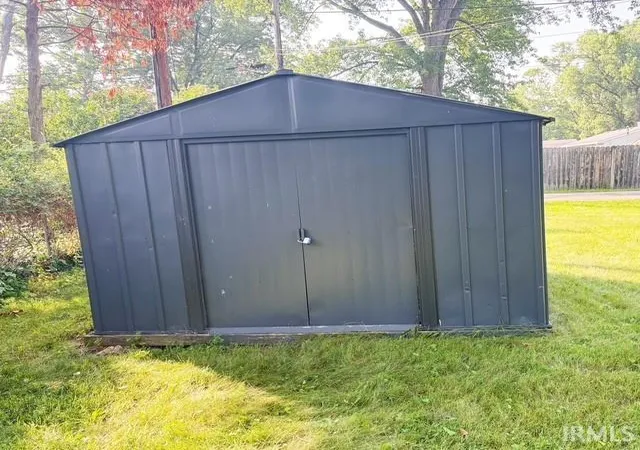 Photo 3 of Sale Pending at 1232 Erwin St, Elkhart, IN 46514 | MLS# 202629191 | Listing updated on 2026-09-19