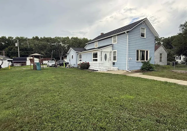 Photo 2 of Manufactured home for sale at 221 Grove St, Logansport, IN 46947 | MLS# 202629192 | Listing updated on 2026-07-28
