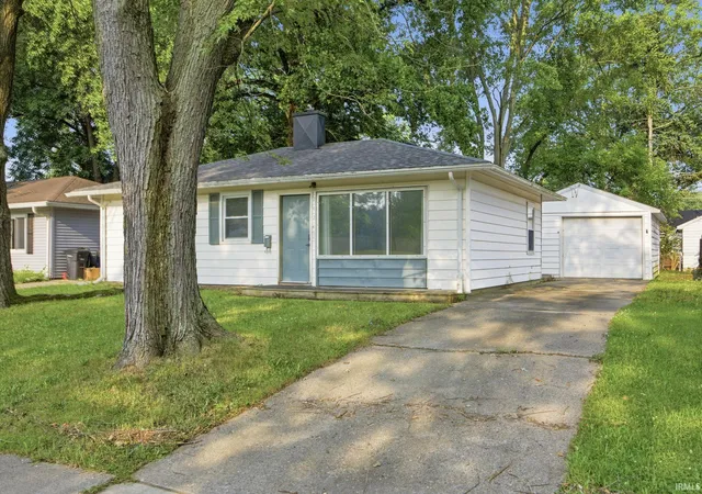 Photo 2 of Sale Pending at 2424 Oxford St, Lafayette, IN 47909 | MLS# 202629223 | Listing updated on 2026-08-25