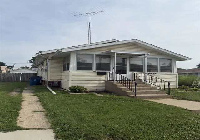 Photo 1 of Sale Pending at 135 E Harrison St, Plymouth, IN 46563 | MLS# 202629226 | Listing updated on 2026-09-09