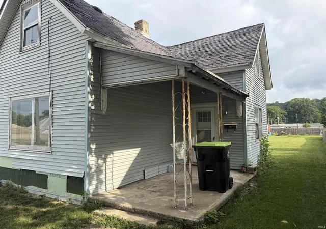 Photo 2 of Sale Pending at 310 Water St, Logansport, IN 46947 | MLS# 202629227 | Listing updated on 2026-07-25