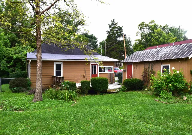 Photo 3 of Manufactured home for sale at 1520 W 7th Street, Bloomington, IN 47404 | MLS# 202629230 | Listing updated on 2026-09-01