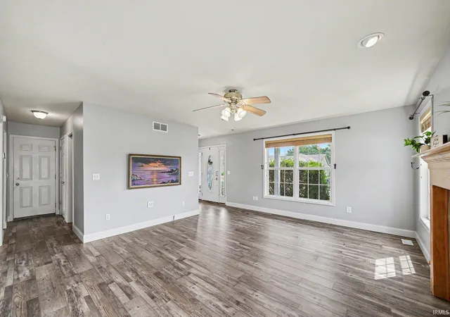 Photo 4 of Manufactured home for sale at 517 Shepherds Cvs Dr, Osceola, IN 46561 | MLS# 202629238 | Listing updated on 2026-07-25