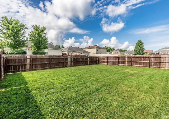 Photo 3 of Manufactured home for sale at 823 Groveview Ct, Evansville, IN 47711 | MLS# 202629258 | Listing updated on 2026-09-04