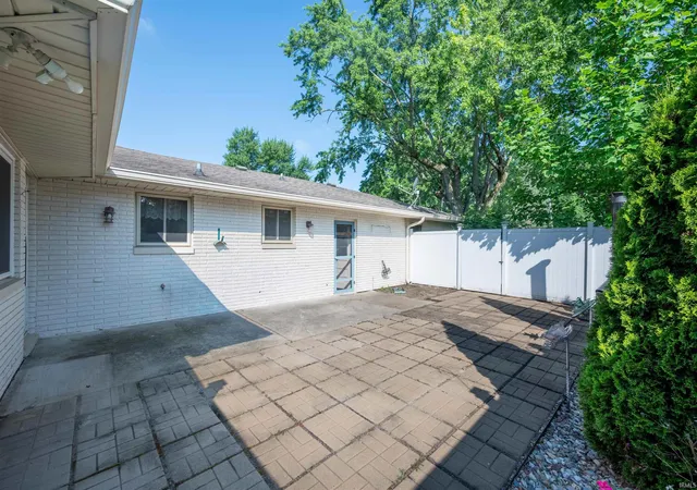 Photo 3 of Manufactured home for sale at 1926 Southwoods Rd, Anderson, IN 46012 | MLS# 202629260 | Listing updated on 2026-08-26
