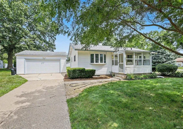 Photo 3 of Manufactured home for sale at 15525 Darden Rd, Granger, IN 46530 | MLS# 202629263 | Listing updated on 2026-09-09