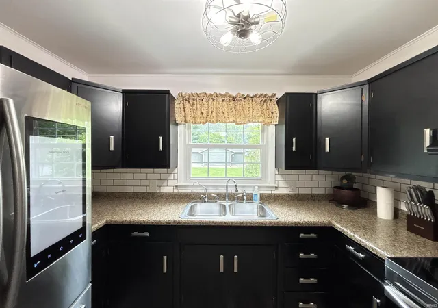 Photo 4 of Manufactured home for sale at 1018 10th Street, Covington, IN 47932 | MLS# 202629264 | Listing updated on 2026-09-22