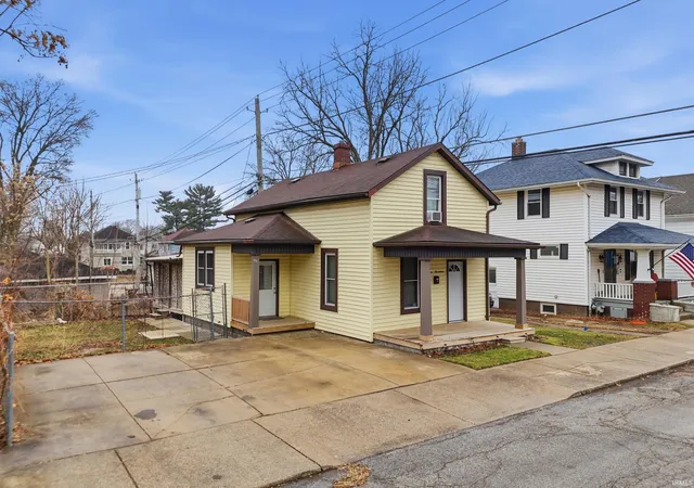 Photo 2 of Manufactured home for sale at 1117 3rd Street, Fort Wayne, IN 46808 | MLS# 202629290 | Listing updated on 2026-07-21