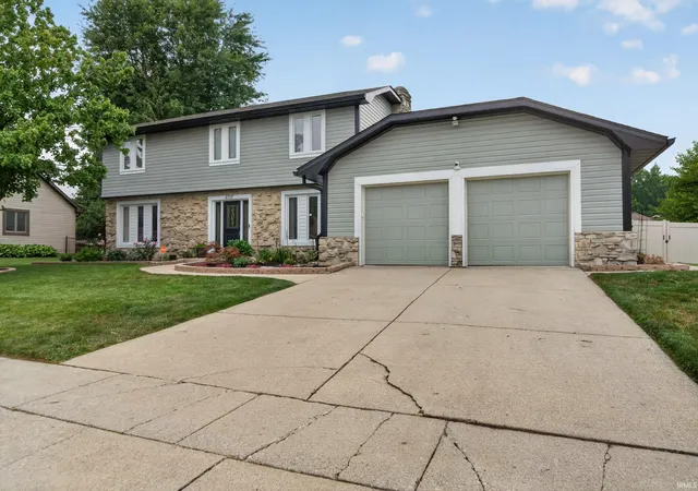 Photo 1 of Manufactured home for sale at 2707 Whitehouse Dr, Kokomo, IN 46902 | MLS# 202629304 | Listing updated on 2026-09-03