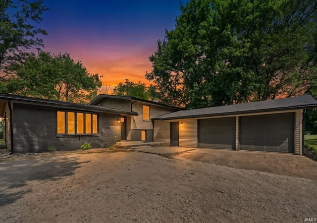 Photo 1 of Sale Pending at 72 Skyline Dr, Garrett, IN 46738 | MLS# 202629306 | Listing updated on 2026-07-23