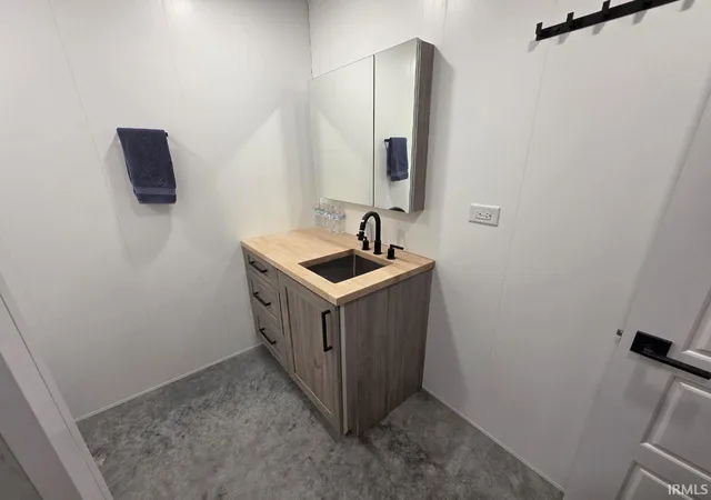 Photo 2 of Manufactured home for sale at 1220 County Rd 900 S, Oakland City, IN 47660 | MLS# 202629333 | Listing updated on 2026-07-21