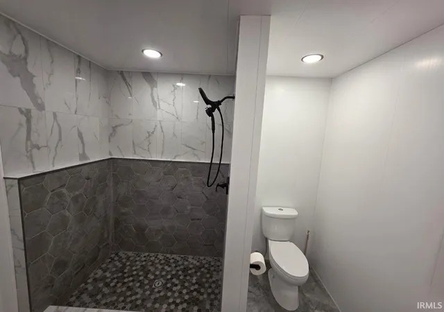 Photo 4 of Manufactured home for sale at 1220 County Rd 900 S, Oakland City, IN 47660 | MLS# 202629333 | Listing updated on 2026-07-21