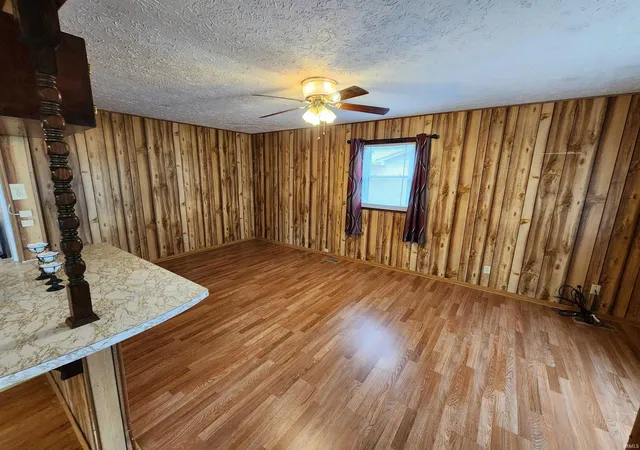 Photo 3 of Manufactured home for sale at 325 Les Dr, Chandler, IN 47610 | MLS# 202629368 | Listing updated on 2026-09-08