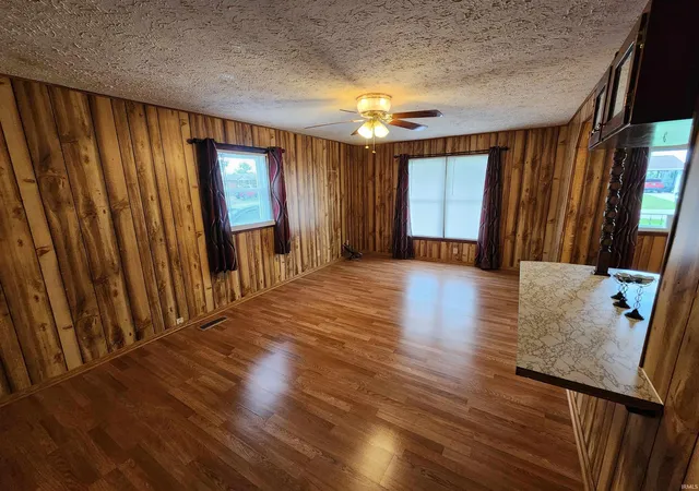 Photo 3 of Manufactured home for sale at 325 Les Dr, Chandler, IN 47610 | MLS# 202629368 | Listing updated on 2026-09-08