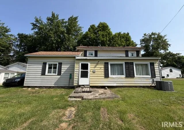Manufactured home for sale at 601 Wayne, Howe, IN 46746 | MLS# 202629373