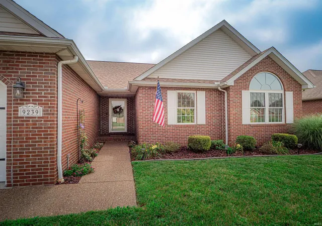 Photo 2 of Sale Pending at 9239 Southport Dr, Evansville, IN 47711 | MLS# 202629377 | Listing updated on 2026-08-25