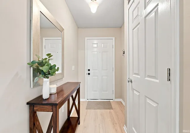 Photo 3 of Sale Pending at 312 Silver Maple Cvs, Fort Wayne, IN 46804 | MLS# 202629384 | Listing updated on 2026-07-25