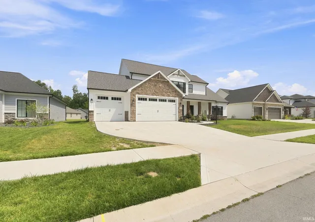 Photo 3 of Sale Pending at 836 Bingham Pass, Fort Wayne, IN 46845 | MLS# 202629388 | Listing updated on 2026-09-01
