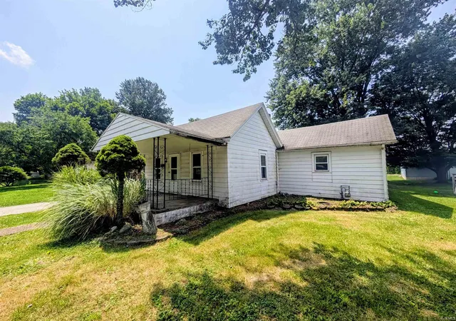 Manufactured home for sale at 309 S Main St, Lakeville, IN 46536 | MLS# 202629401