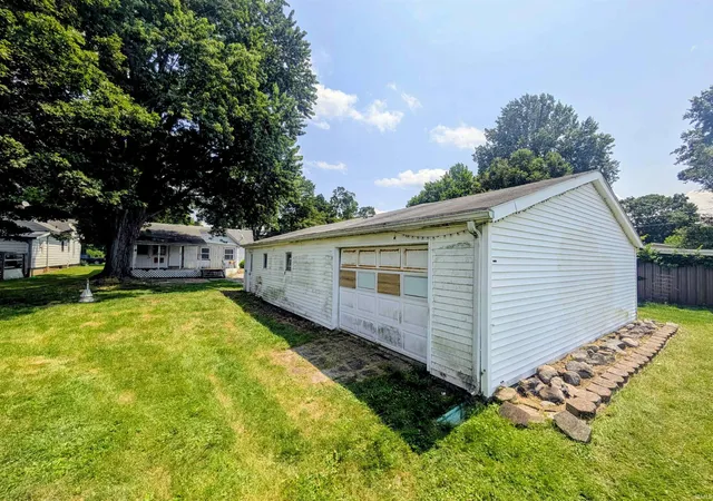 Photo 20 of Manufactured home for sale at 309 S Main St, Lakeville, IN 46536 | MLS# 202629401 | Listing updated on 2026-09-26