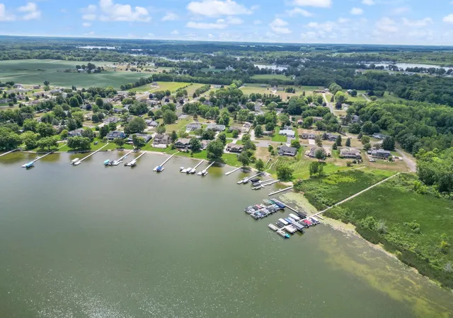 Photo 2 of Manufactured home for sale at 46 Ems T6a Ln, Leesburg, IN 46538 | MLS# 202629413 | Listing updated on 2026-09-05