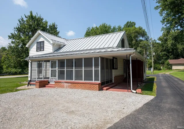 Photo 2 of Manufactured home for sale at 106 N Wray St, Warsaw, IN 46580 | MLS# 202629436 | Listing updated on 2026-09-29