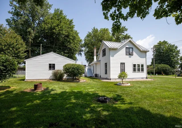 Photo 4 of Manufactured home for sale at 106 N Wray St, Warsaw, IN 46580 | MLS# 202629436 | Listing updated on 2026-09-29