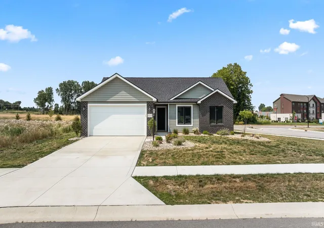 Photo 2 of Manufactured home for sale at 1700 Badger Ln, Auburn, IN 46706 | MLS# 202629442 | Listing updated on 2026-09-09