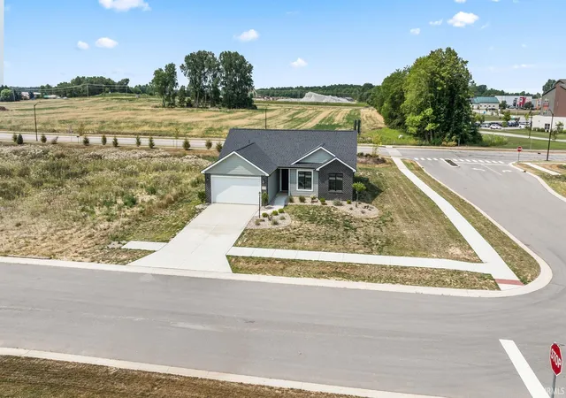 Photo 3 of Manufactured home for sale at 1700 Badger Ln, Auburn, IN 46706 | MLS# 202629442 | Listing updated on 2026-09-09