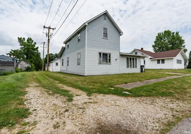 Photo 2 of Sale Pending at 304 W Vine St, Van Buren, IN 46991 | MLS# 202629456 | Listing updated on 2026-07-22