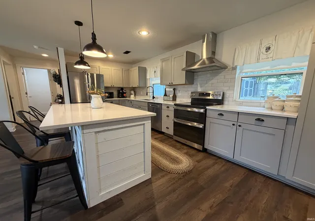 Photo 4 of Manufactured home for sale at 525 Circle Dr, Fairmount, IN 46928 | MLS# 202629466 | Listing updated on 2026-08-25