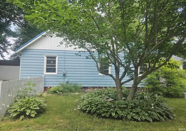 Photo 3 of Manufactured home for sale at 8416 E Lindstrom Ln, New Carlisle, IN 46552 | MLS# 202629492 | Listing updated on 2026-10-06