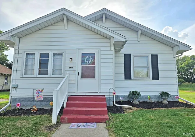 Photo 1 of Sale Pending at 206 N Meridian St, Jasonville, IN 47438 | MLS# 202629496 | Listing updated on 2026-08-19