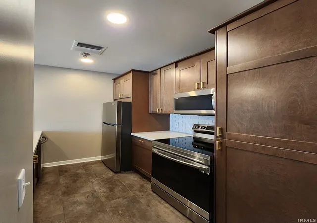 Photo 3 of Condo for sale at 113 W Wayne St #403, Fort Wayne, IN 46802 | MLS# 202629520 | Listing updated on 2026-07-31