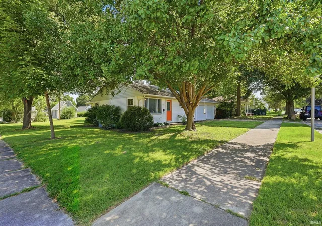 Photo 1 of Manufactured home for sale at 1370 Dearborn St, Huntington, IN 46750 | MLS# 202629560 | Listing updated on 2026-08-01