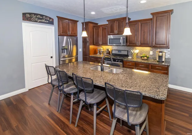 Photo 5 of Manufactured home for sale at 1536 Breezy Crk Dr, Evansville, IN 47720 | MLS# 202629578 | Listing updated on 2026-08-01