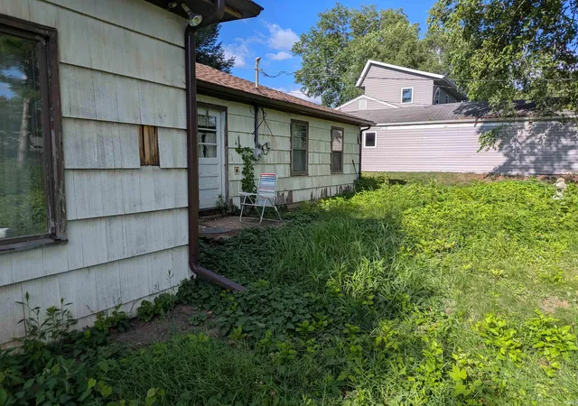 Photo 3 of Sale Pending at 19660 Jackson Rd, South Bend, IN 46614 | MLS# 202629588 | Listing updated on 2026-07-23