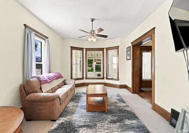 Photo 4 of Manufactured home for sale at 221 S Poplar St, Lagrange, IN 46761 | MLS# 202629590 | Listing updated on 2026-10-06