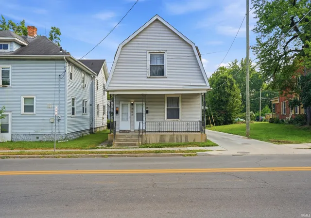 Photo 1 of Manufactured home for sale at 707 W Creighton Ave, Fort Wayne, IN 46807 | MLS# 202629594 | Listing updated on 2026-10-29