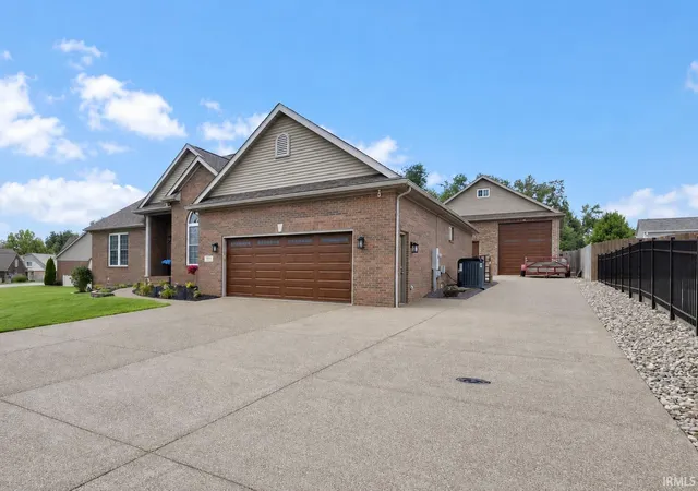 Photo 1 of Manufactured home for sale at 7781 Saint Jordan Cir, Newburgh, IN 47630 | MLS# 202629596 | Listing updated on 2026-09-13