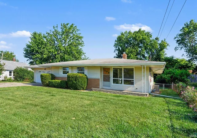 Photo 3 of Manufactured home for sale at 24043 Sunnyside Ave, Elkhart, IN 46516 | MLS# 202629597 | Listing updated on 2026-09-17
