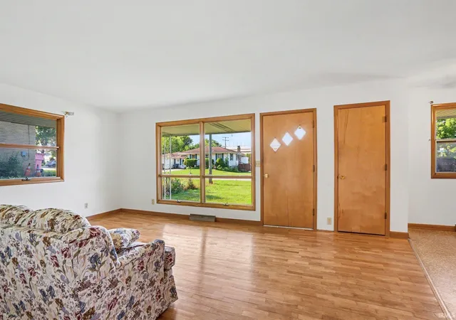 Photo 4 of Manufactured home for sale at 24043 Sunnyside Ave, Elkhart, IN 46516 | MLS# 202629597 | Listing updated on 2026-09-17