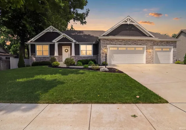 Photo 1 of Sale Pending at 525 Dice St, South Bend, IN 46614 | MLS# 202629625 | Listing updated on 2026-07-24