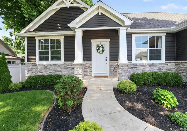 Photo 3 of Sale Pending at 525 Dice St, South Bend, IN 46614 | MLS# 202629625 | Listing updated on 2026-07-24