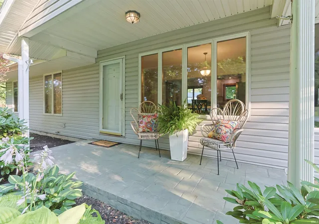 Photo 3 of Manufactured home for sale at 10272 Douglas Rd, Osceola, IN 46561 | MLS# 202629759 | Listing updated on 2026-09-15