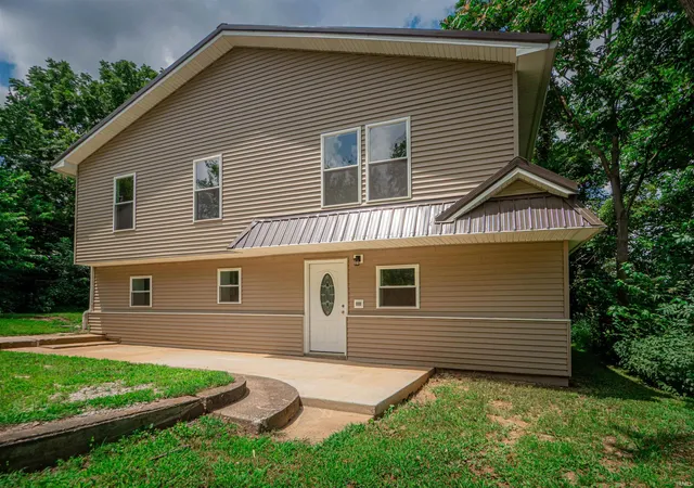 Photo 2 of Manufactured home for sale at 407 S 8th Street, Boonville, IN 47601 | MLS# 202629766 | Listing updated on 2026-08-18