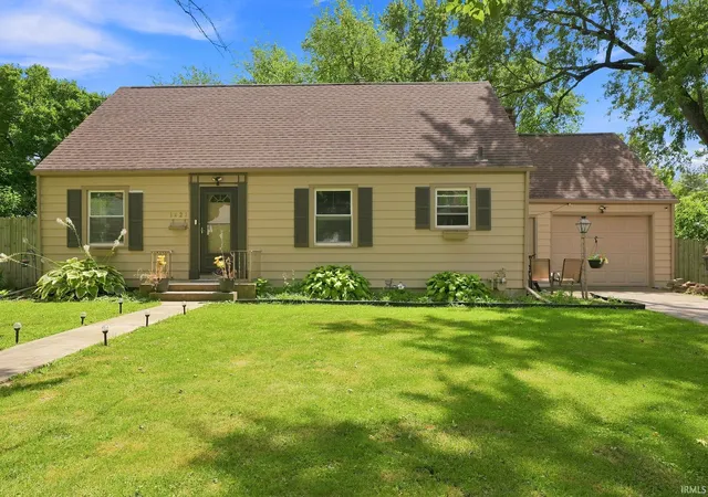 Photo 3 of Manufactured home for sale at 1427 Park Ave, Fort Wayne, IN 46807 | MLS# 202629775 | Listing updated on 2026-08-20