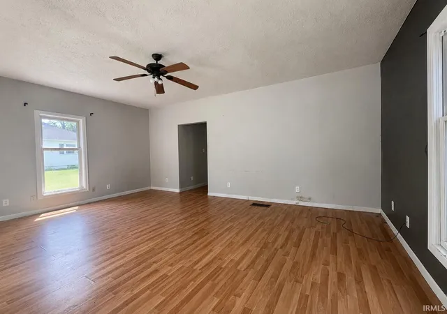 Photo 3 of Sale Pending at 210 S Maple St, North Manchester, IN 46962 | MLS# 202629792 | Listing updated on 2026-09-12
