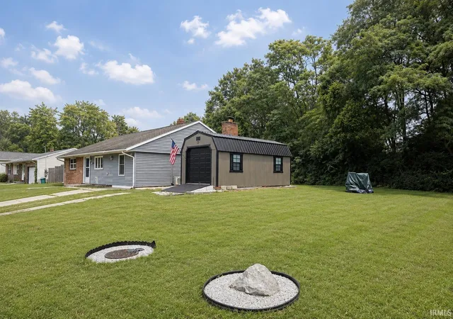 Photo 2 of Sale Pending at 1225 Viking Dr, South Bend, IN 46628 | MLS# 202629803 | Listing updated on 2026-07-31